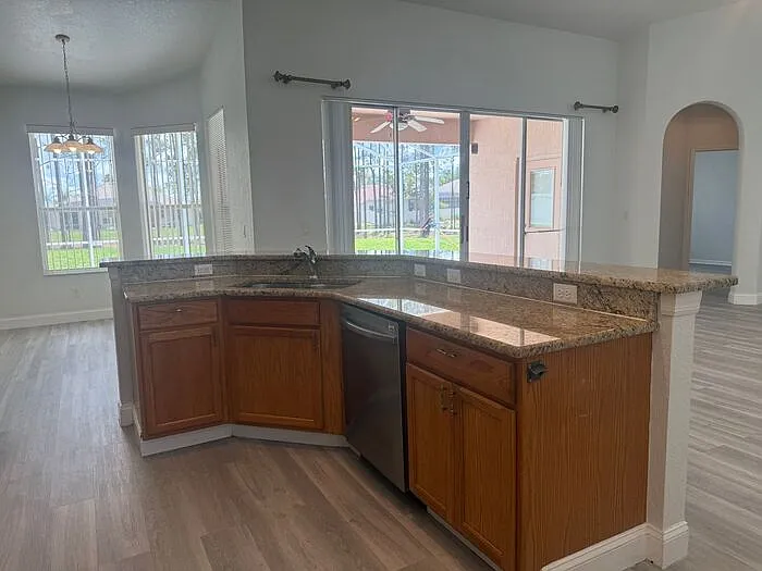 218 N Hampton Dr — Photo 18