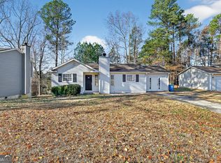 2820 Robinson Wood Dr, Riverdale, GA 30296