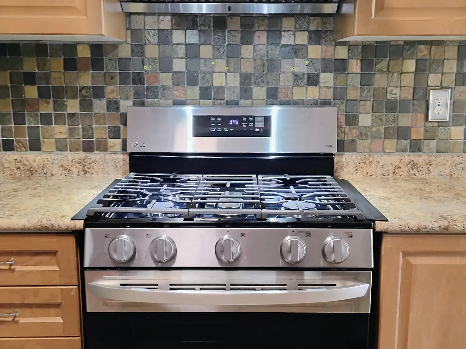4 bed, $3,200 — Photo 4
