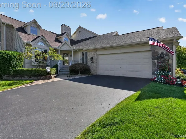 4439 Glen Eagles Ct #88, Brighton, MI 48116