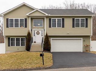 83 Malvern Rd, Worcester, MA 01610