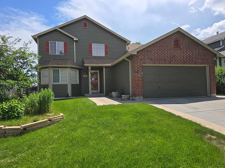 521 Kim Dr — Photo 1