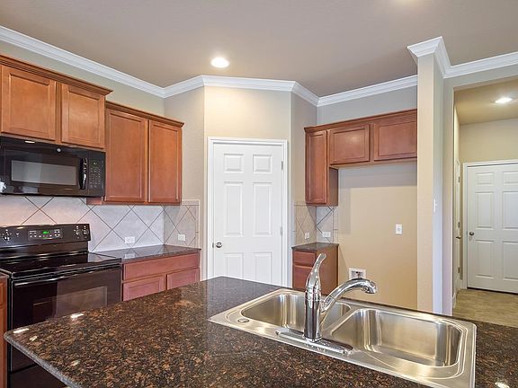 5th image of 7527 Buffalo Grass Dr