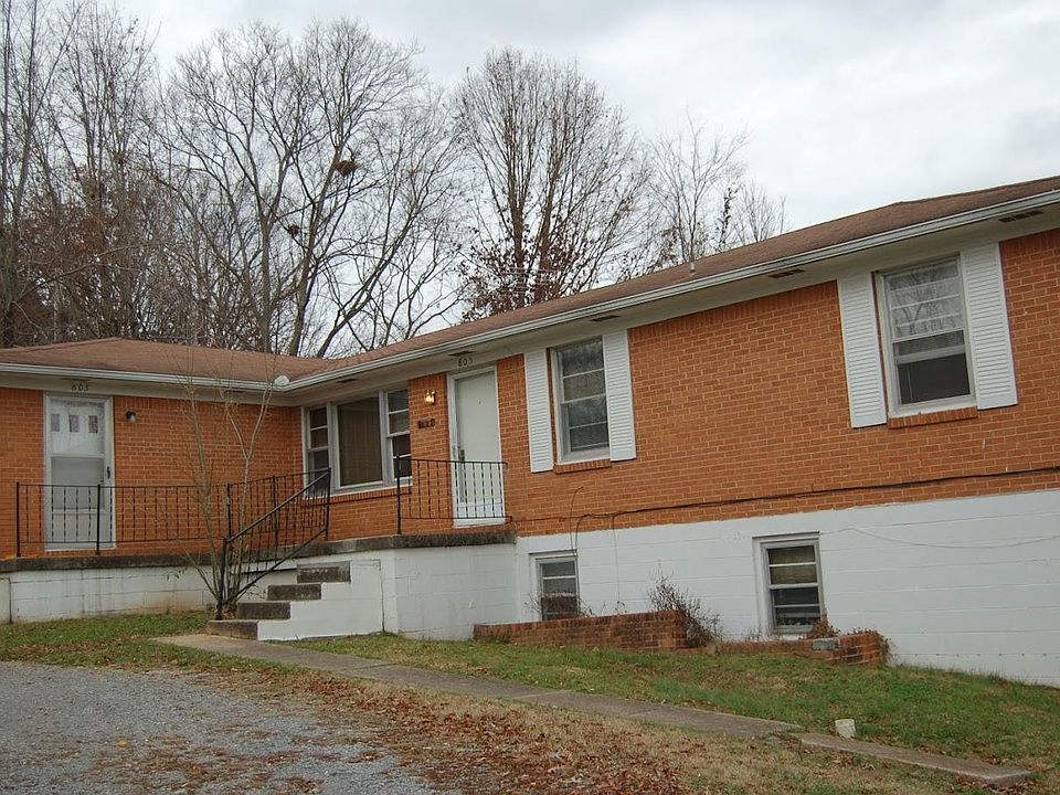 1st image of 805 Landers St