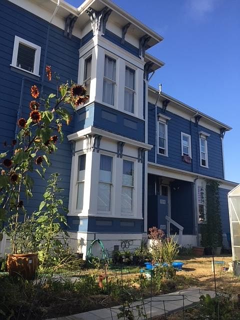 2nd image of 1403 E St APT 4