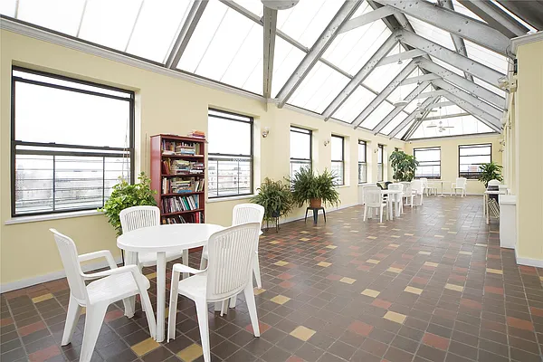 Sold by Douglas Elliman | media 24