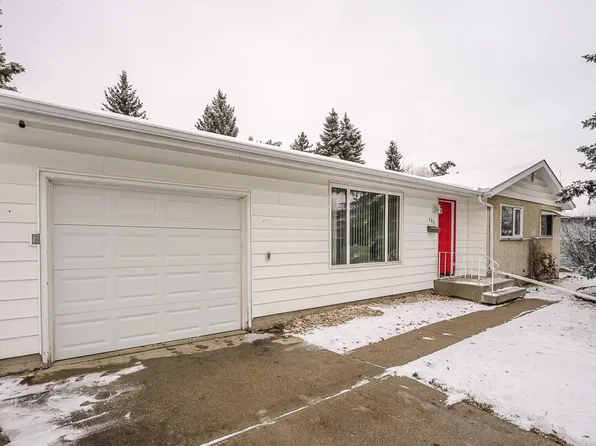 380 Conifer St, Strathcona County, AB T8A 1M5