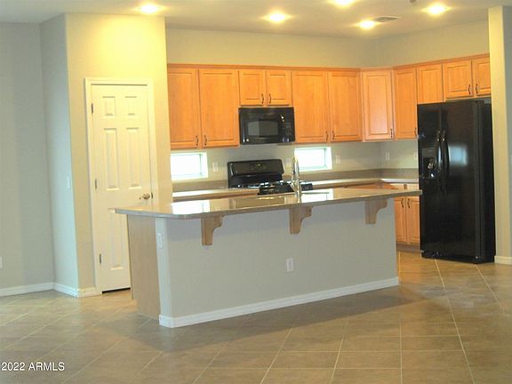 4th image of 15932 W Tohono Dr