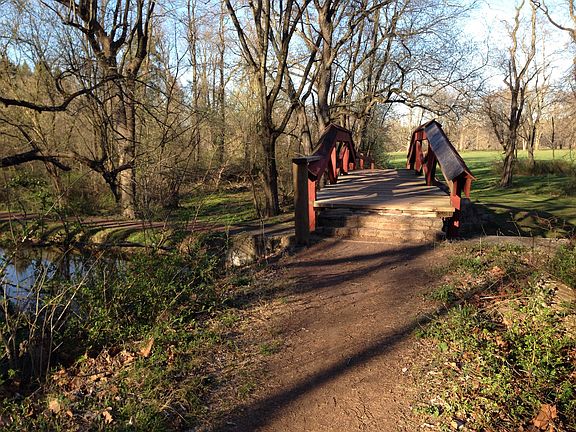 Neighborhood access to park