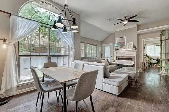5907 Shanghai Pierce Rd — Photo 3