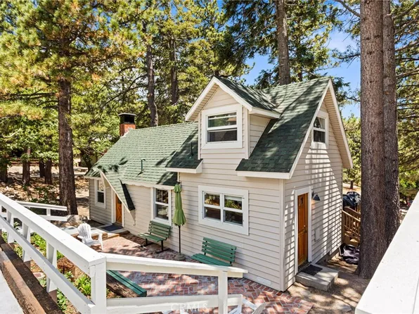 33193 Holcomb Creek Dr, Green Valley Lake, CA 92341