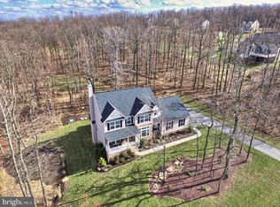 492 Quaker Hill Rd, Morgantown, PA 19543