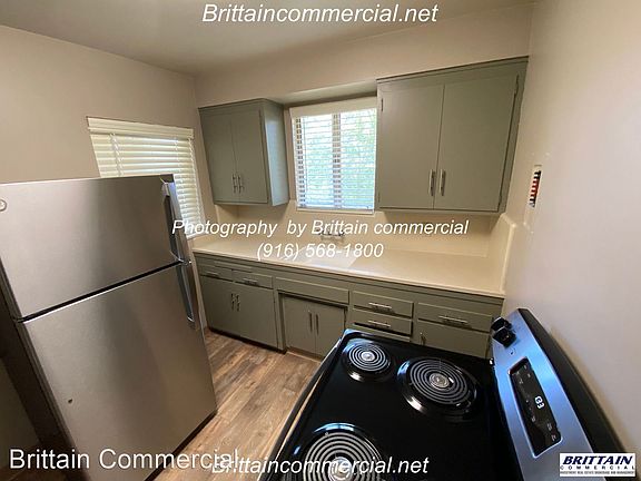 3rd image of 5492 Carlson Dr #7