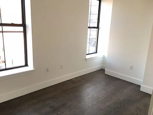 Rented by Premier Metro Realty Corp | media 49