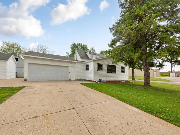 808 E Vine St, Owatonna, MN 55060