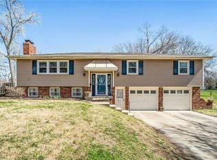 12514 W 52nd St, Shawnee, KS 66216