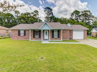 34 Joanna Ln, Gulfport, MS 39503