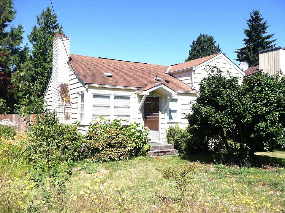1st image of 8543 Latona Ave NE