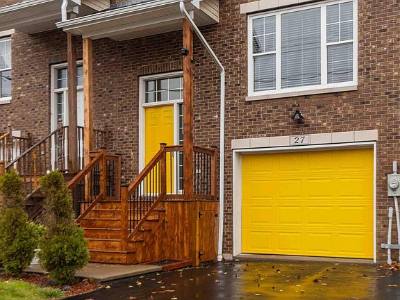 2nd image of 27 Collingwood Ct