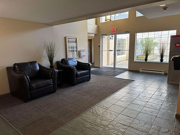 5th image of 6860 Rumble St #108