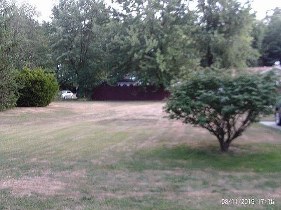 3rd image of 28 Newton St