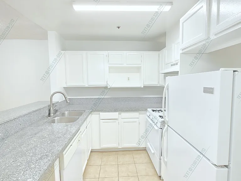 519 S Manhattan Pl #206 — Photo 9