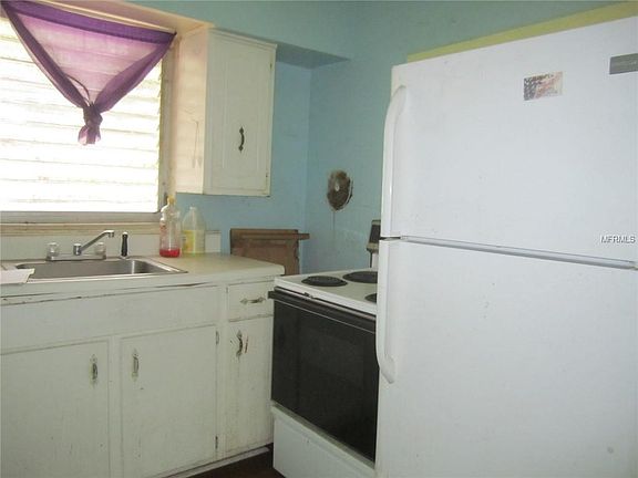 2nd image of 1201 22nd Ave S