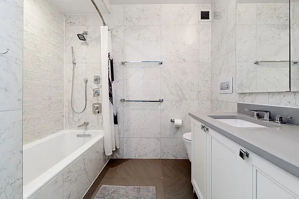 Sold by Jade Stone Real Estate Consulting | media 21