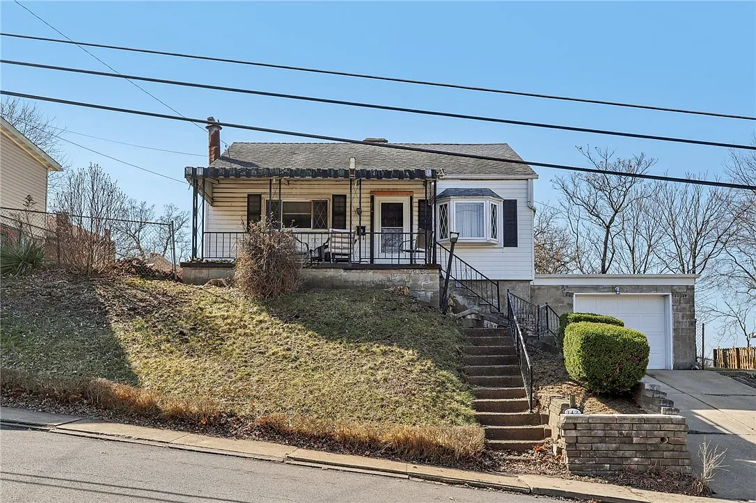 342 Bigelow St photo 1