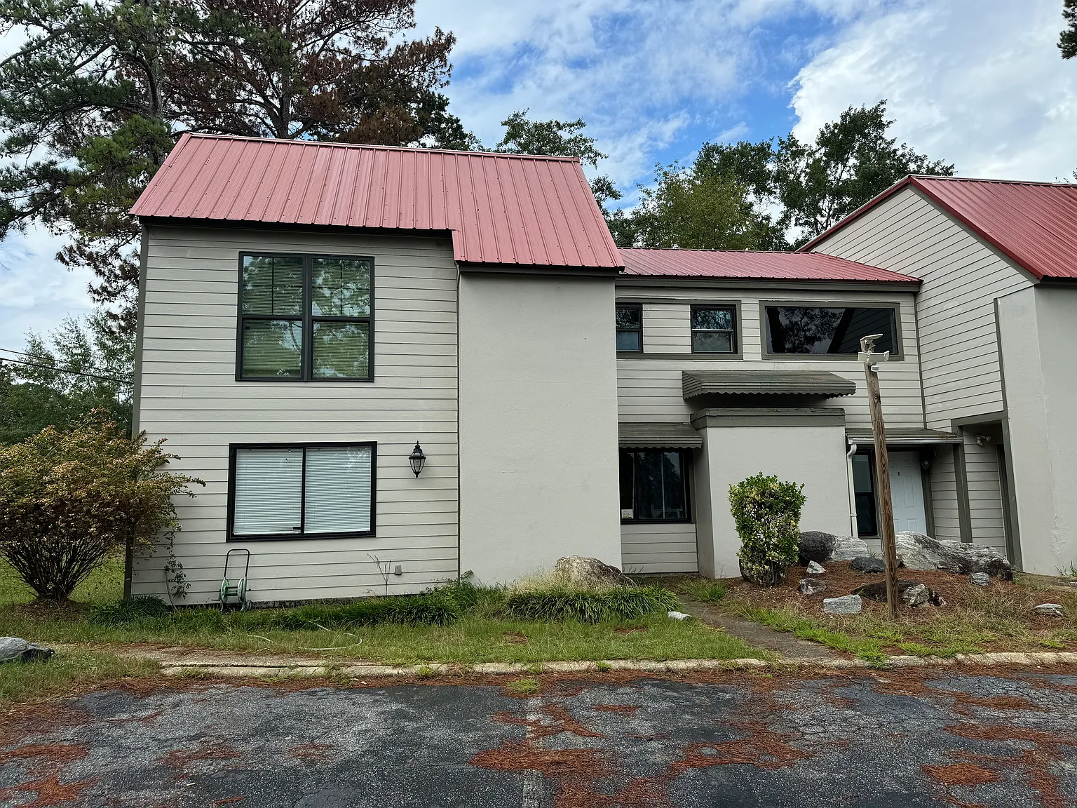 Studio, 650 sqft, $695 — Photo 1