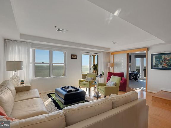 4th image of 9000 Bay Ave #401 & 402