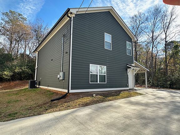 3rd image of 192 Marlin St