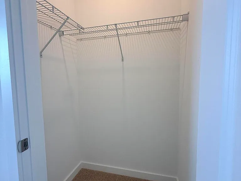 147 Lakeside Landing Ct — Photo 18