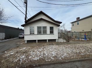 614 25th St, Rock Island, IL