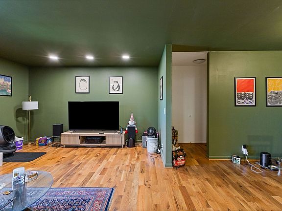5th image of 515 Basswood Ave APT H88