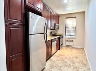 15 Oliver St #6G, Brooklyn, NY 11209