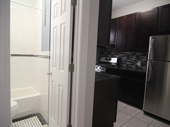 5th image of 39-31 24th St #7