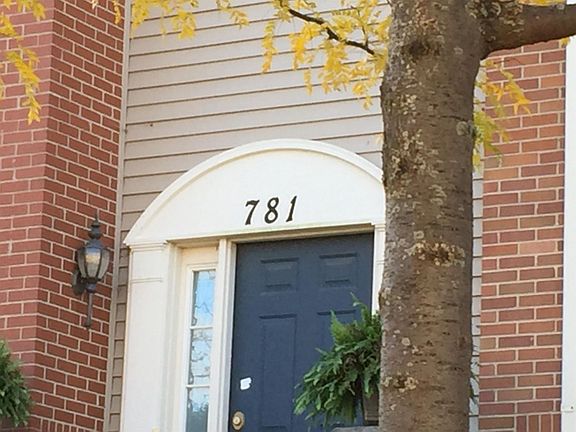 2nd image of 781 Lewisburg Ln