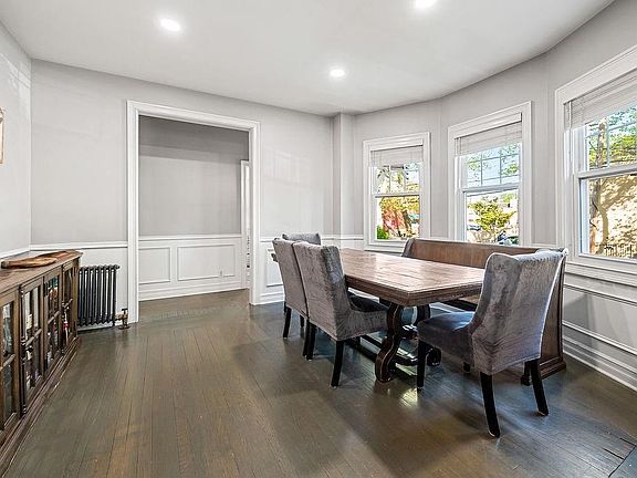 4th image of 63 Coddington Ave