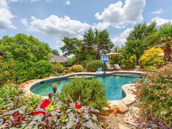 702 Riva Rdg, Lucas, TX 75098