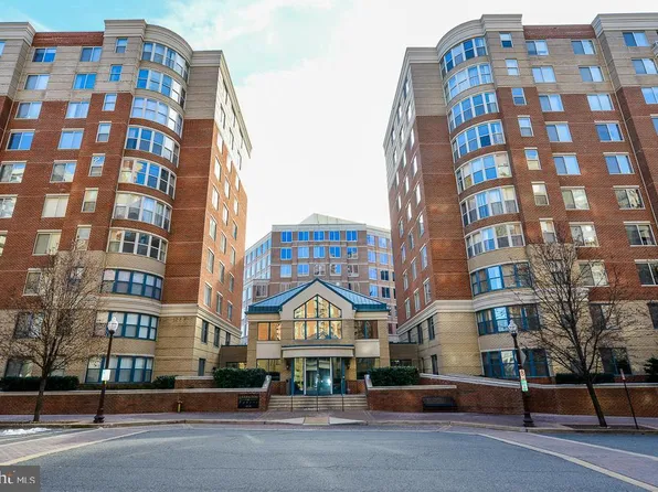 3830 9th St N APT 202W, Arlington, VA 22203