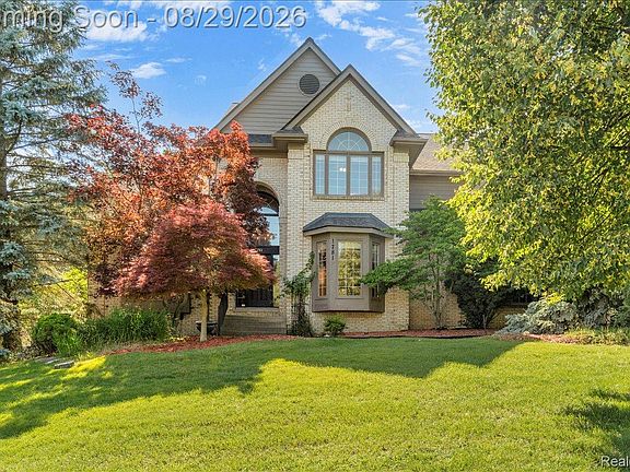 2nd image of 1781 Westridge Dr