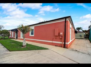 1040 Universal Rest Pl, Kissimmee, FL 34744