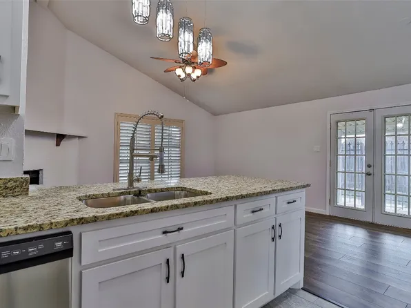 4112 Spindletree Ln, Fort Worth, TX 76137