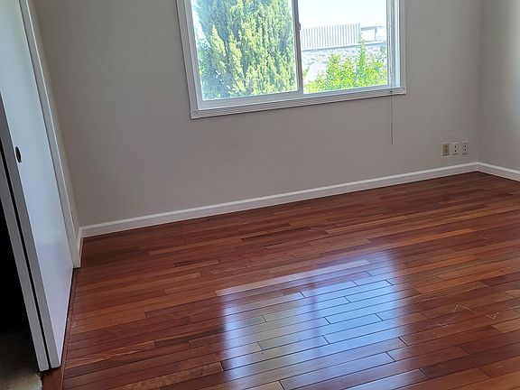 5th image of 3575 Lehigh Dr APT 9