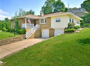 1326 Carnahan Rd, Pittsburgh, PA 15220