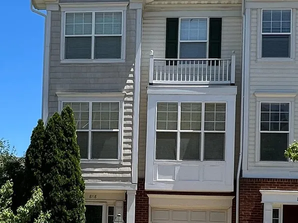 8118 Rainwater Cir, Manassas, VA 20111