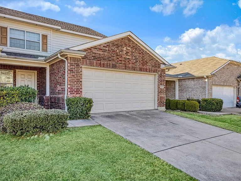 7405 Howling Coyote Ln — Photo 2