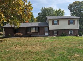 3349 E Tower Rd, Vincennes, IN 47591