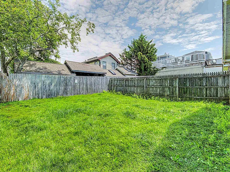 5 N Newport Ave #2 — Photo 28